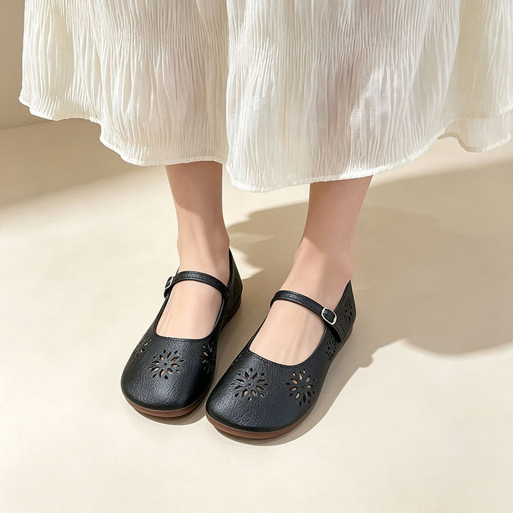 Floral Cut-out Round-Toe Casual Flats