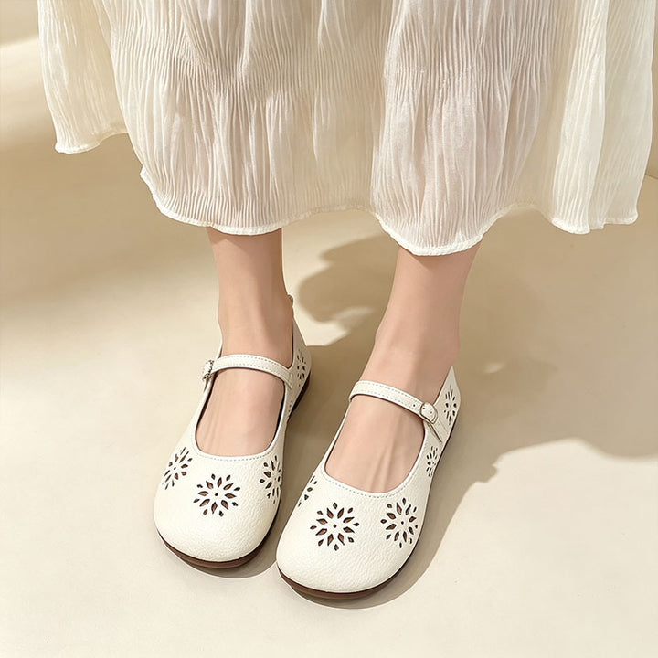 Floral Cut-out Round-Toe Casual Flats