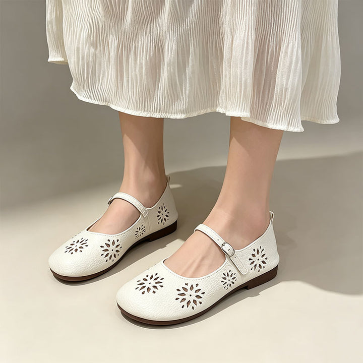 Floral Cut-out Round-Toe Casual Flats