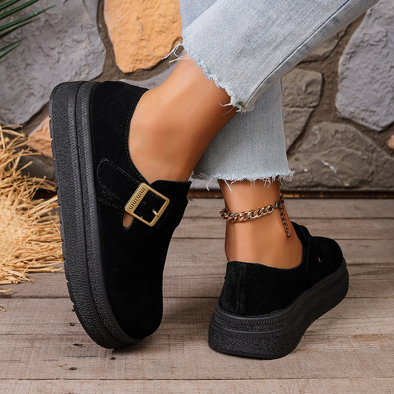 Vintage-style faux suede buckled casual shoes