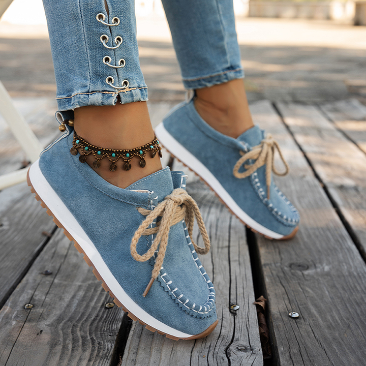 Contrast Stitched Lace-Up Casual Sneakers
