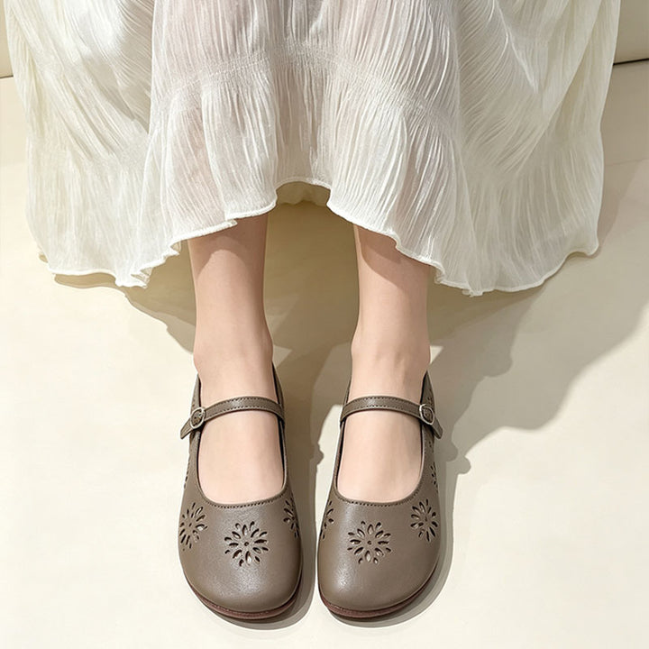 Floral Cut-out Round-Toe Casual Flats