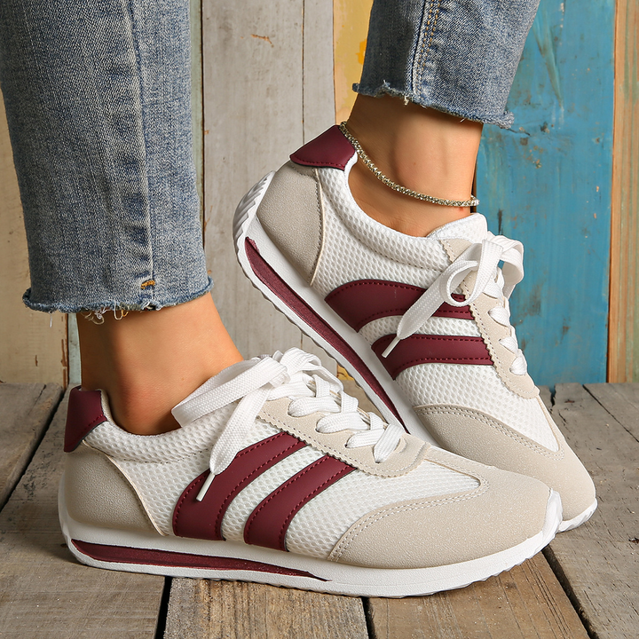 Striped Retro Athletic Walking Shoes