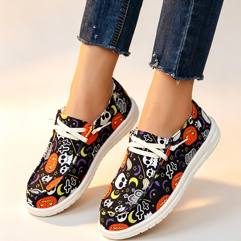 Halloween Skull and Pumpkin Print Slip-On Canvas Shoes