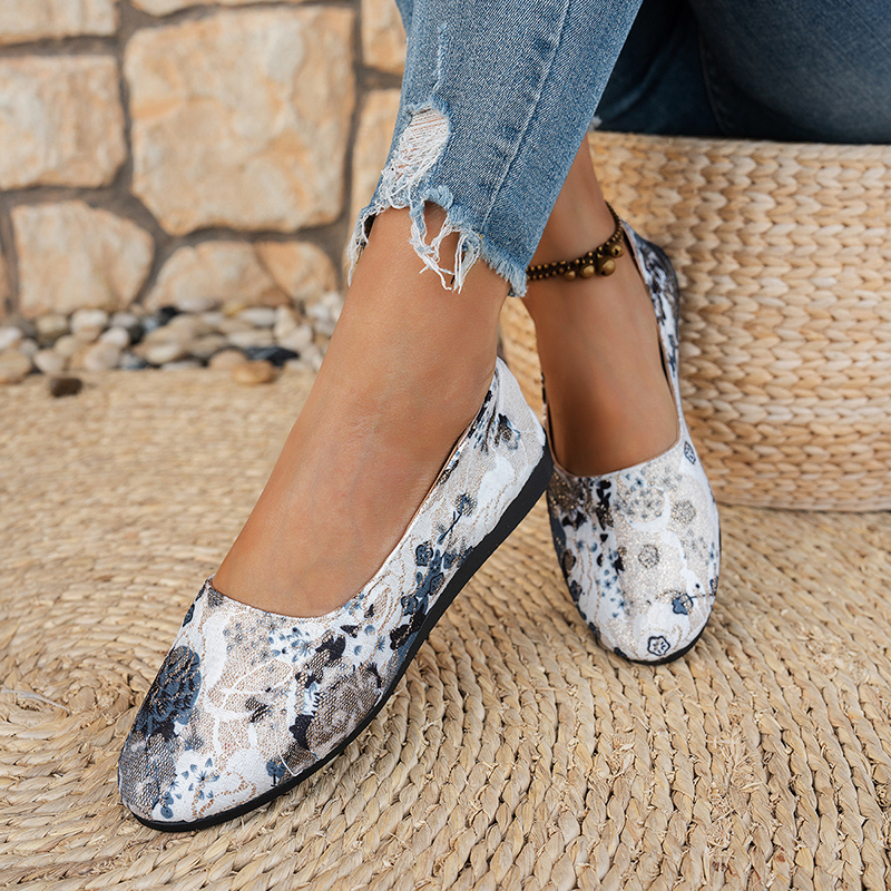 Women Floral Lace Round Toe Slip On Flat Shoes