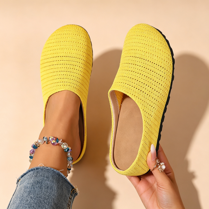 Round-toe lightweight and breathable mules