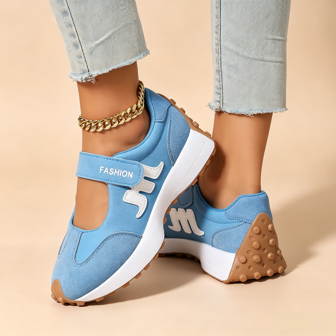 Retro platform casual shoes with Velcro straps