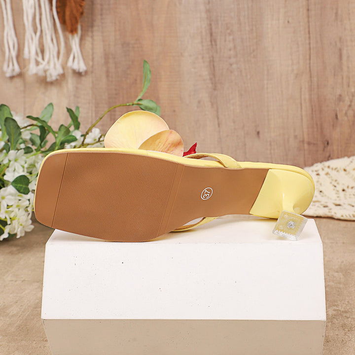 Stylish Kitten Heel Thong Sandals with Orchid Flower – 5.5cm Low Heel Summer Shoes