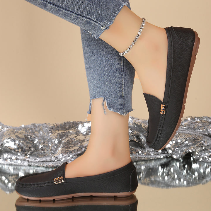 Classic Leather Loafers for Women – Comfortable Slip-On Flats with Gold Buckle Detail