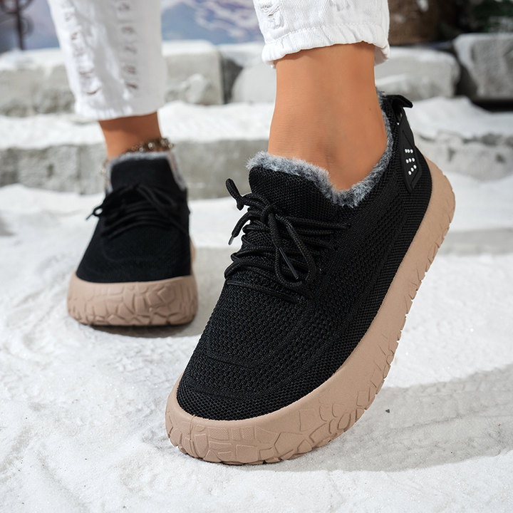 Comfortable fleece-lined knitted winter shoes