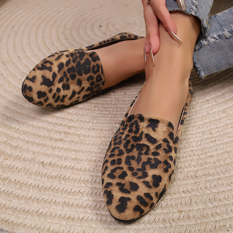 Leopard Print Pointed Toe Flat Loafers for Women