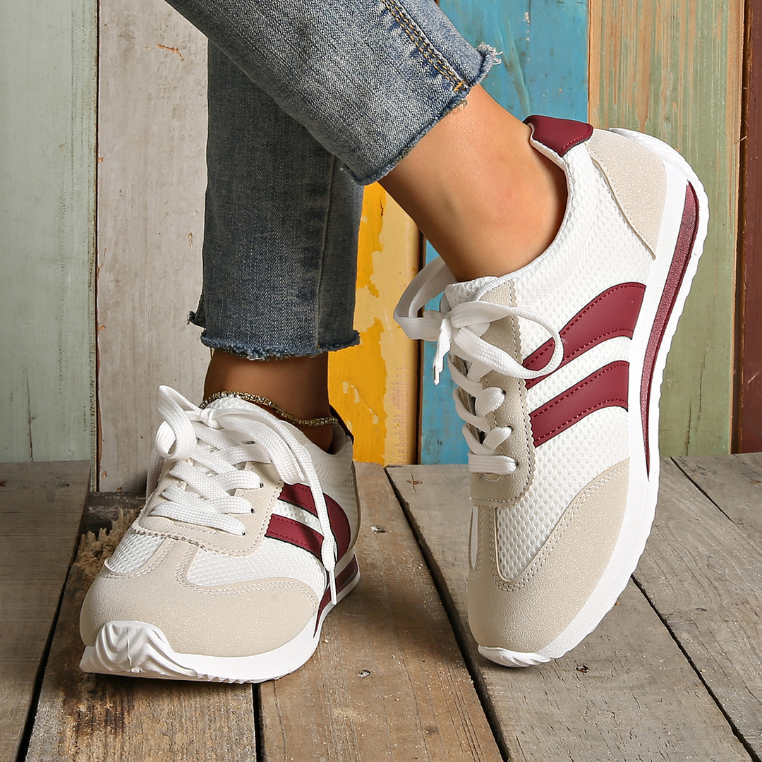 Striped Retro Athletic Walking Shoes
