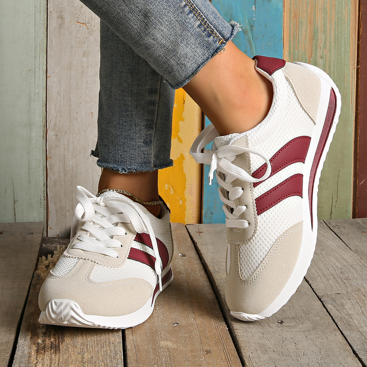 Striped Retro Athletic Walking Shoes